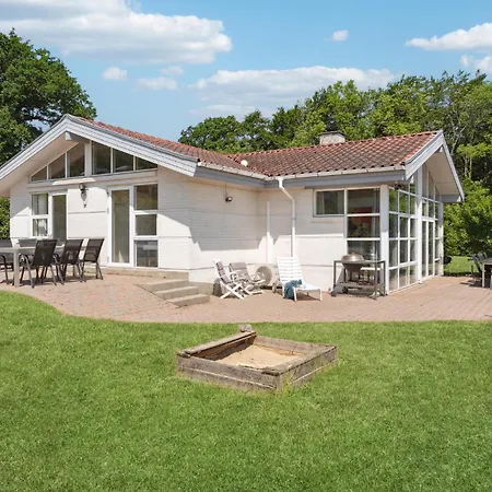 Casa de Férias 3 Bedroom In Sjolund